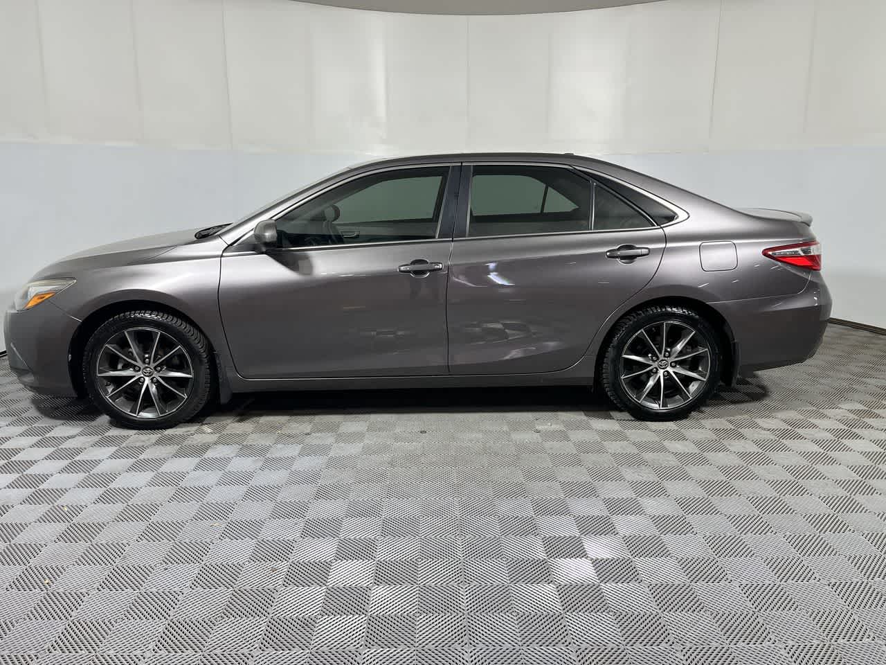 2017 Toyota Camry XSE