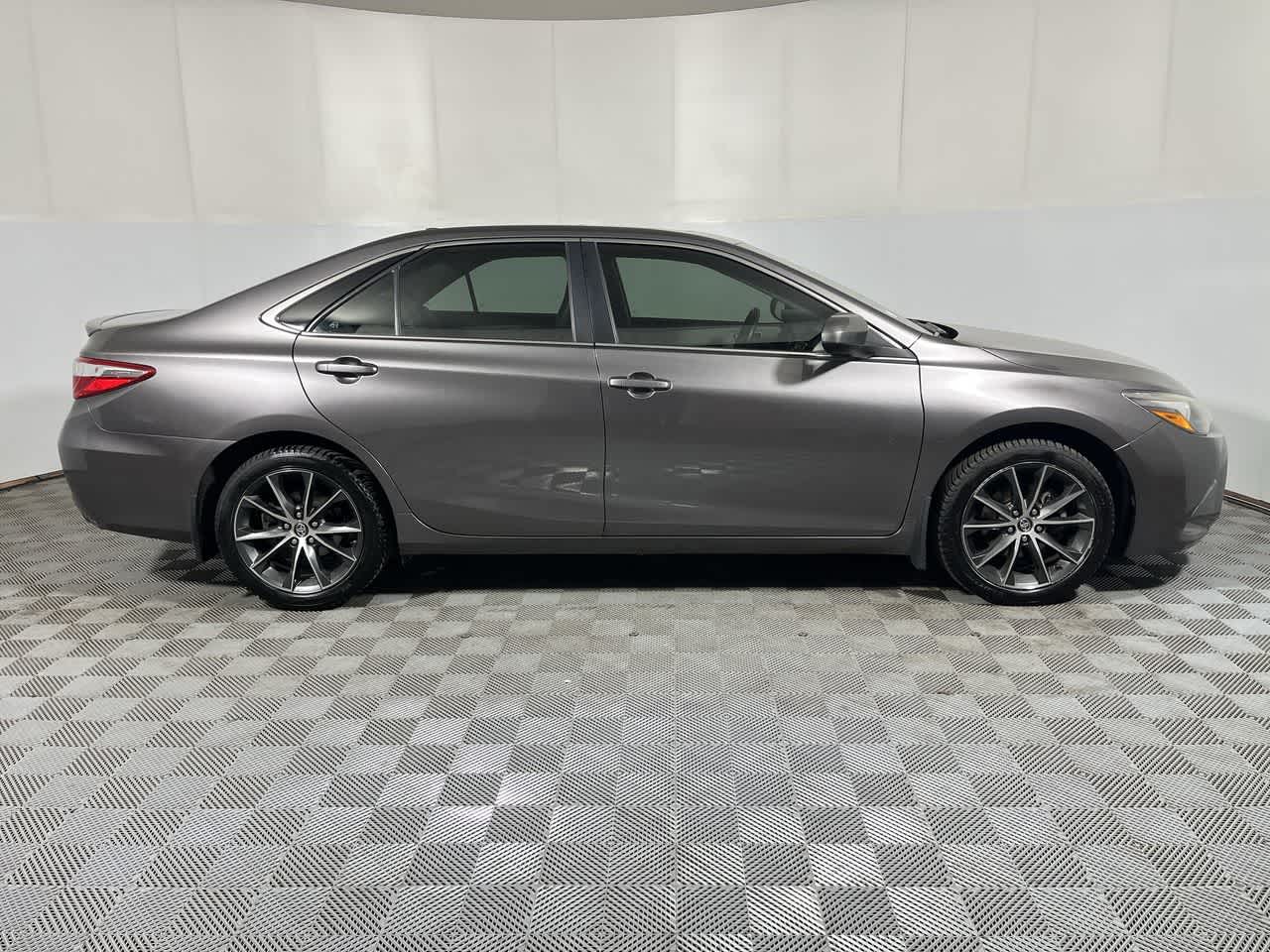 2017 Toyota Camry XSE