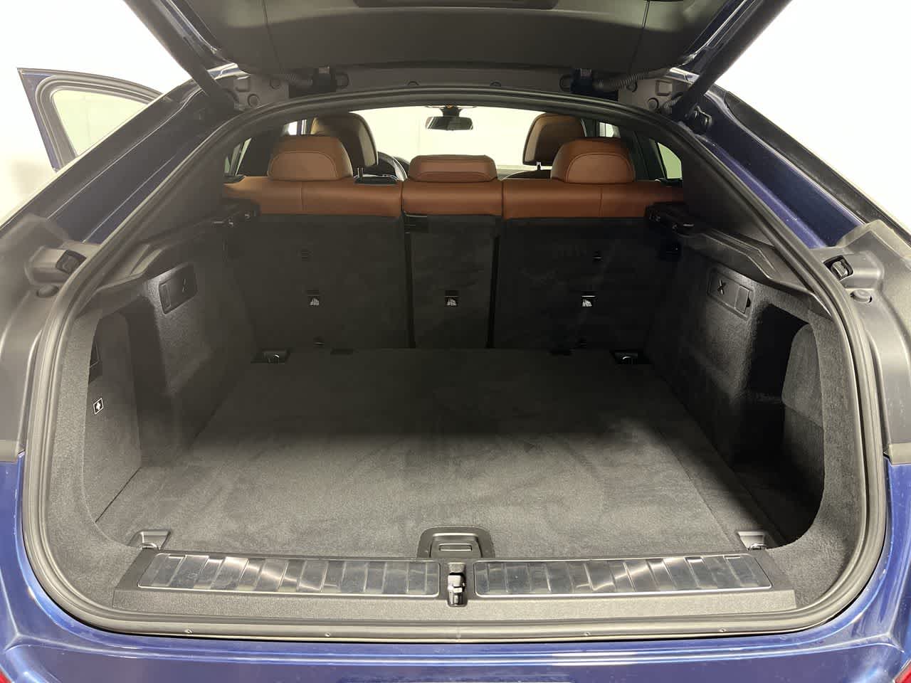 2023 BMW X6 xDrive40i xDrive40i