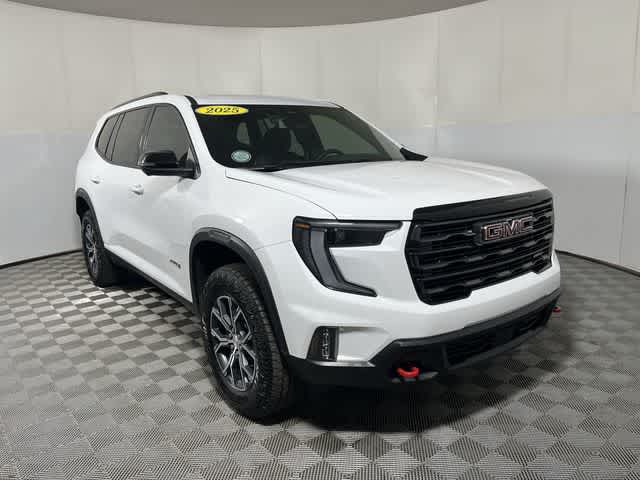 2025 GMC Acadia AWD AT4