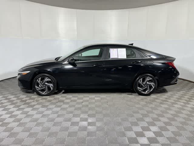 2024 Hyundai Elantra Limited