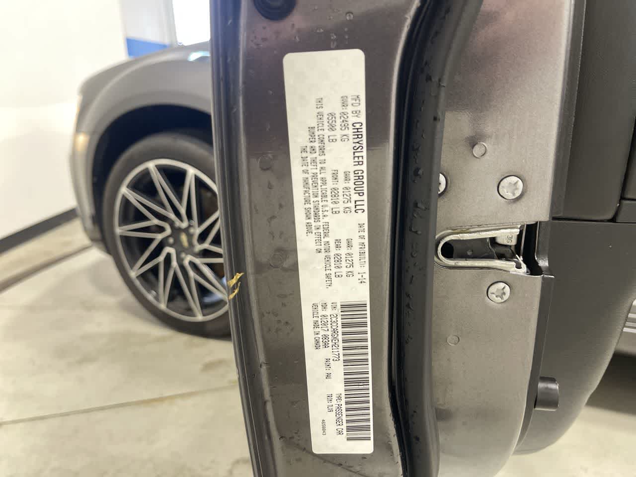 2014 Chrysler 300 4dr Sdn AWD