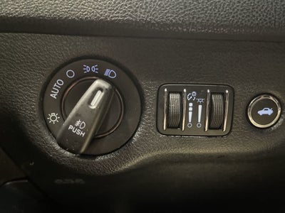 2014 Chrysler 300 4dr Sdn AWD