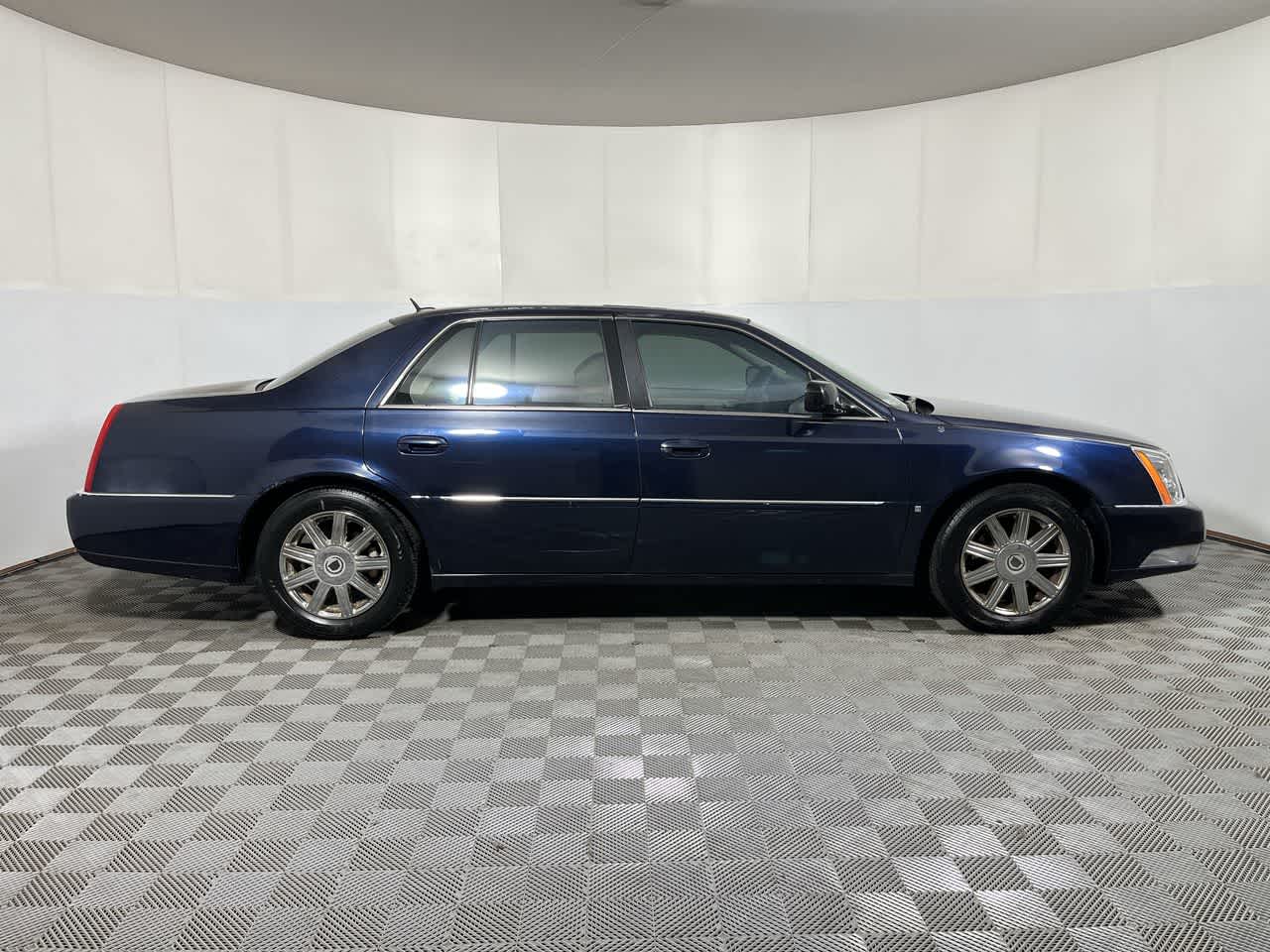 2007 Cadillac DTS Luxury II