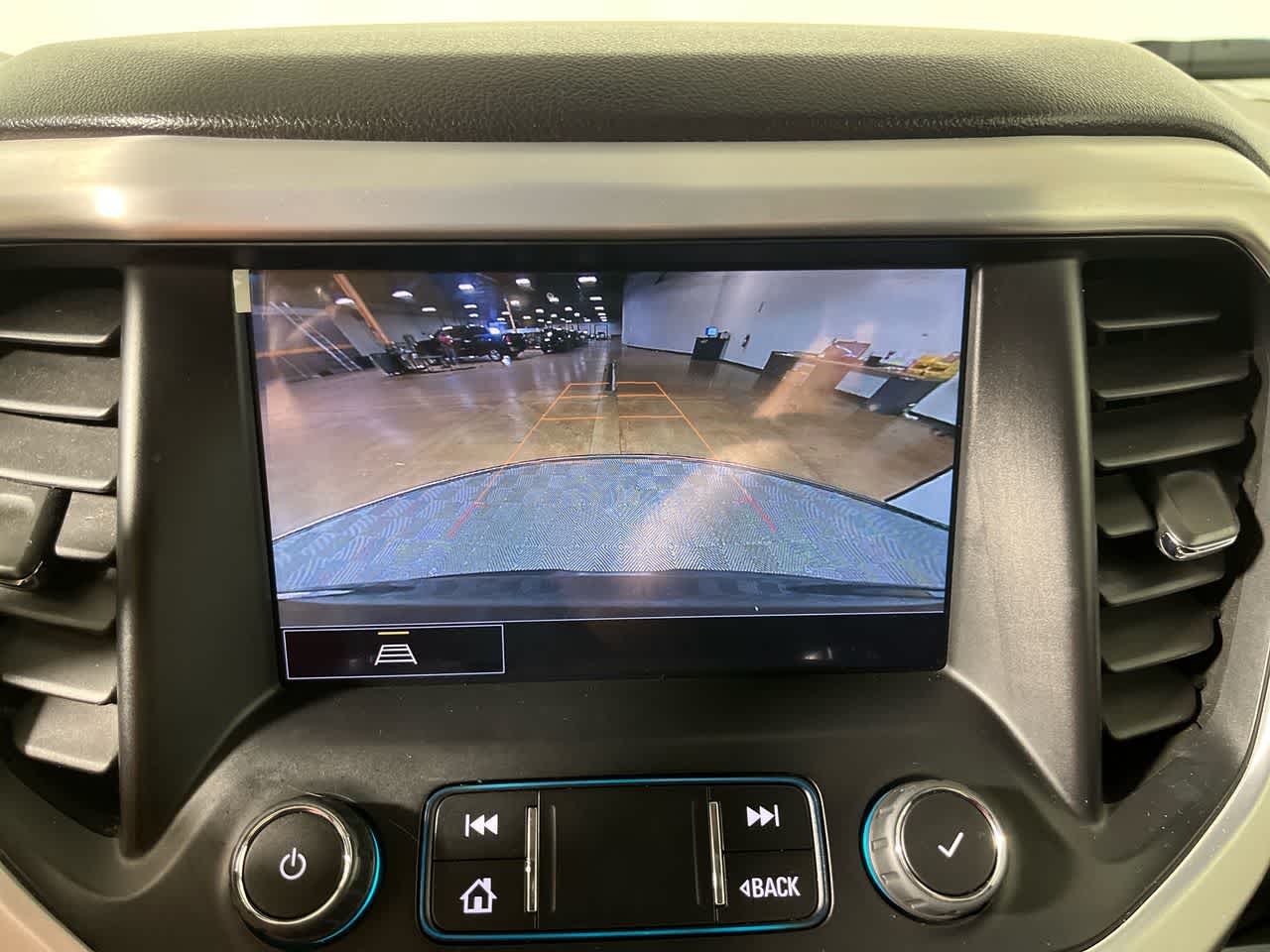 2022 GMC Acadia SLE