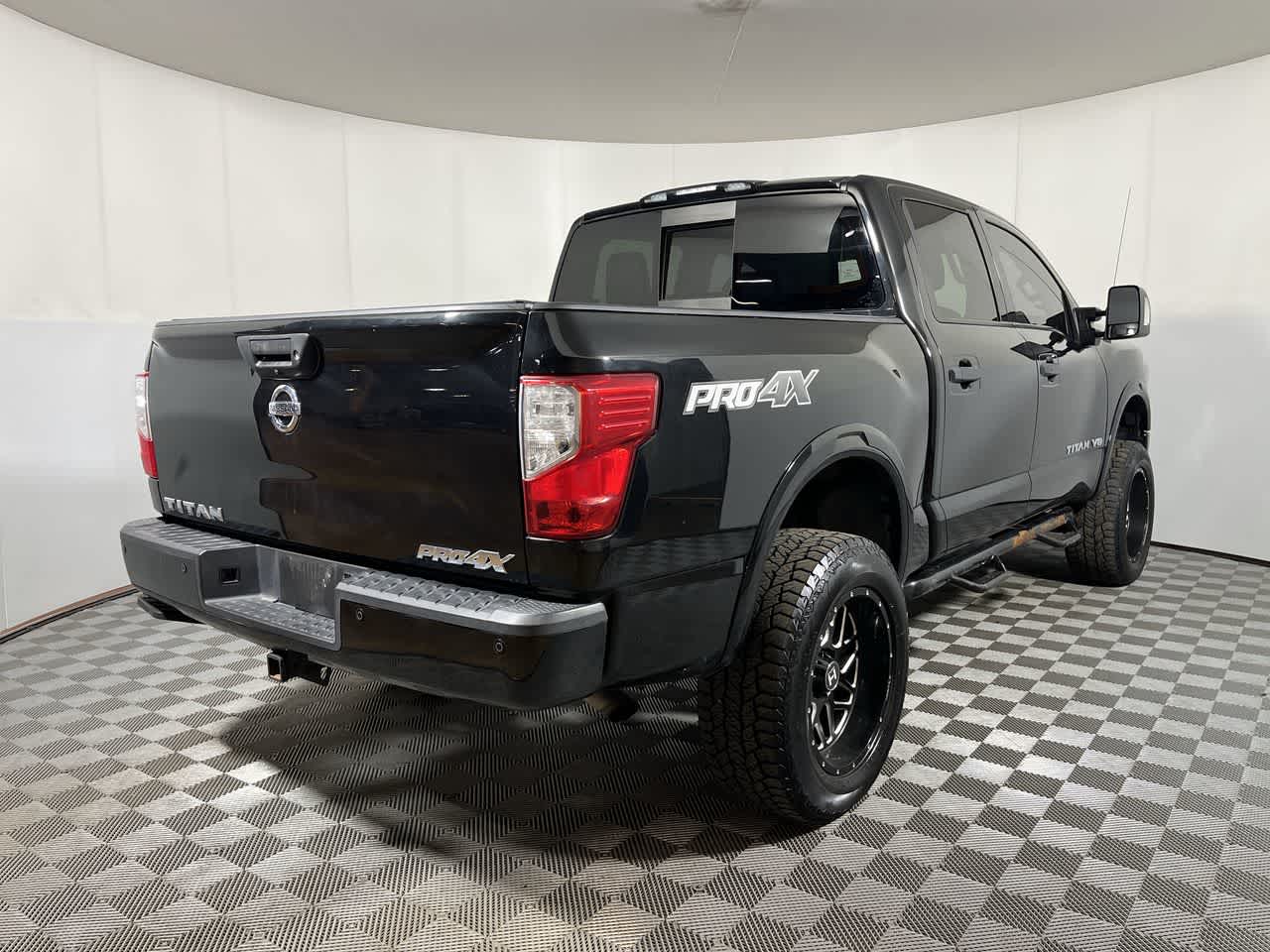 2018 Nissan Titan PRO-4X