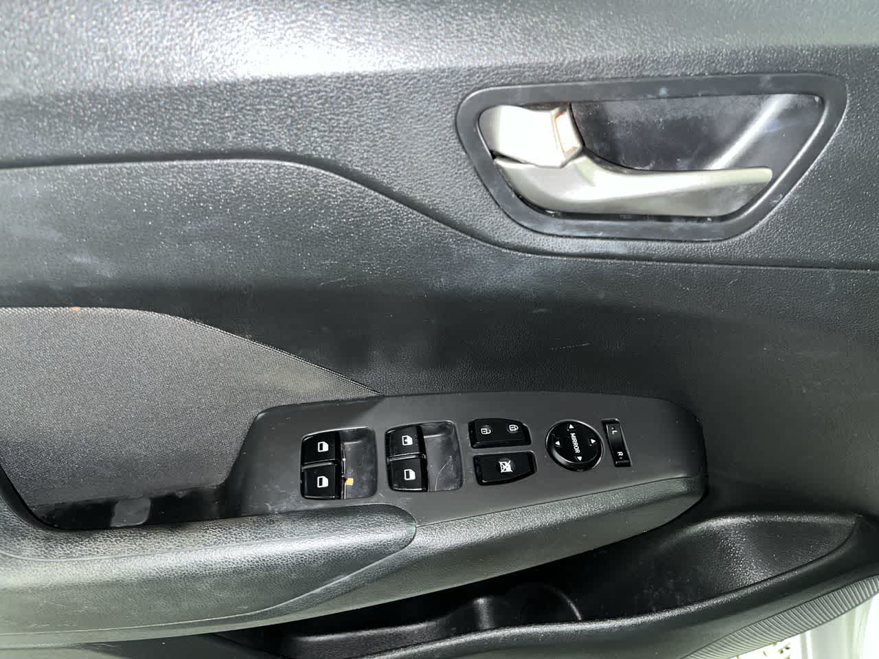 2020 Hyundai Accent SE