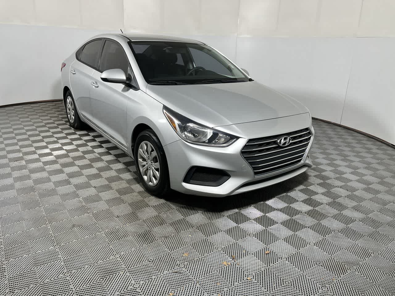 2020 Hyundai Accent SE