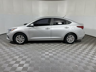 2020 Hyundai Accent SE