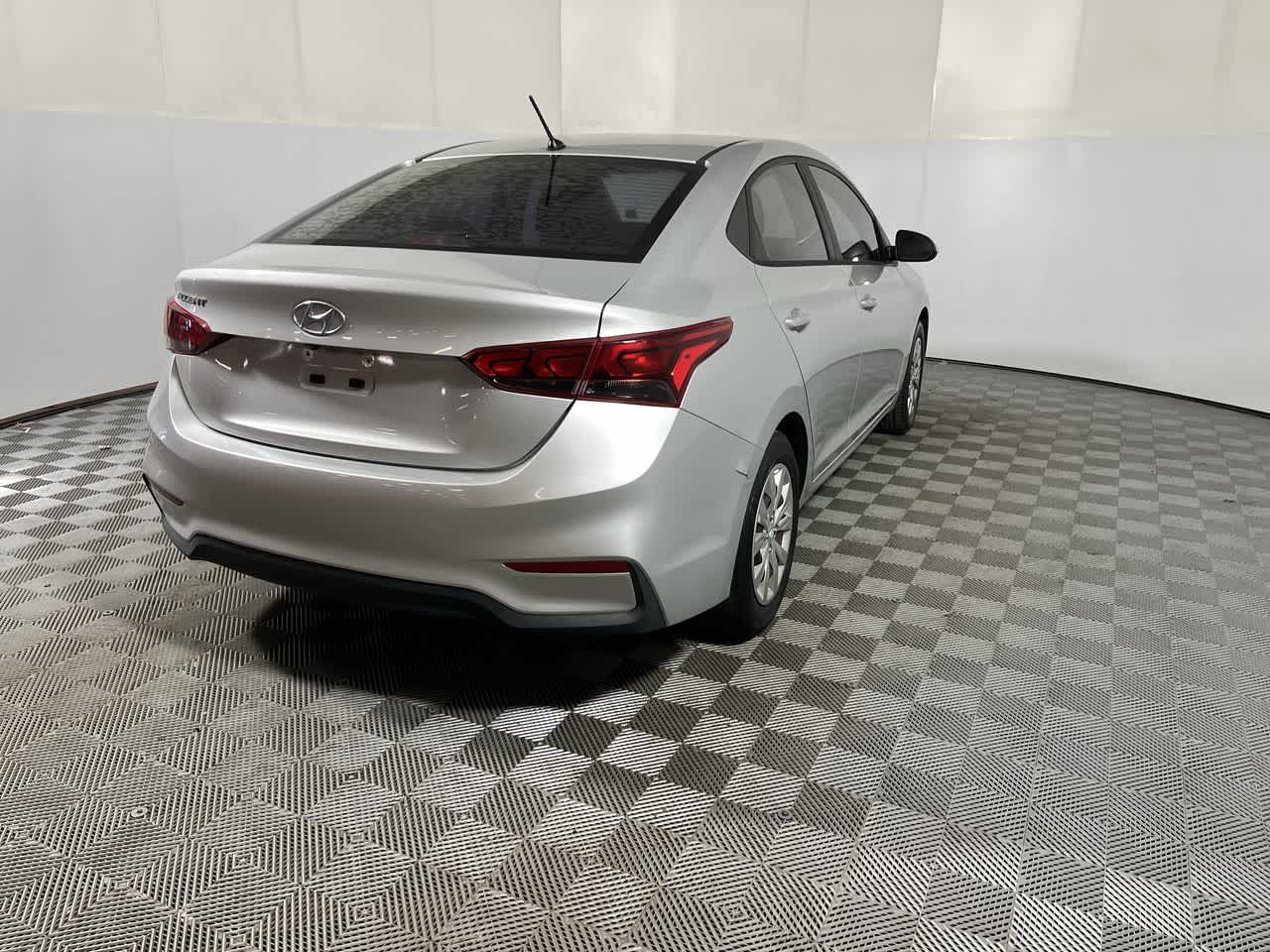 2020 Hyundai Accent SE