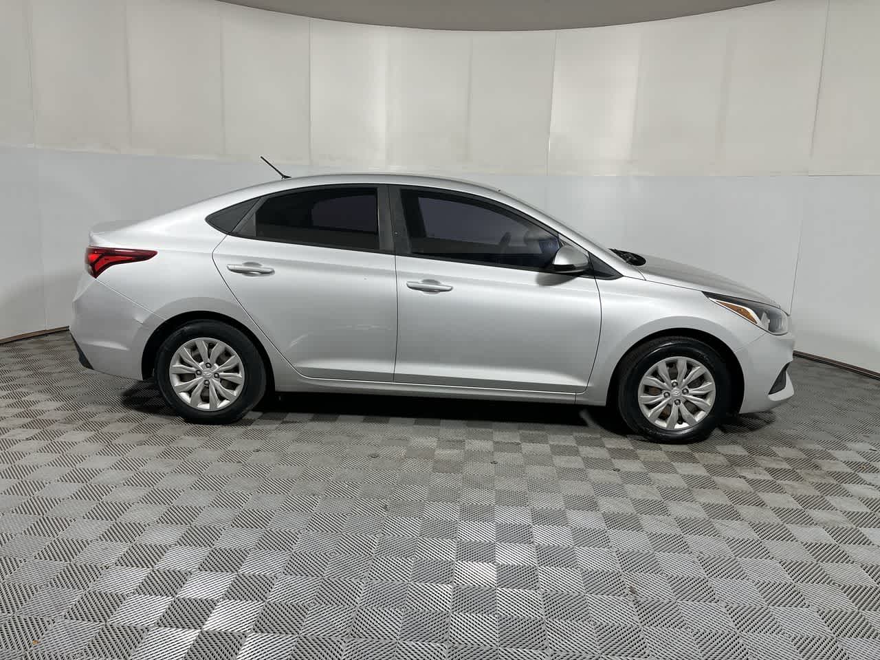 2020 Hyundai Accent SE
