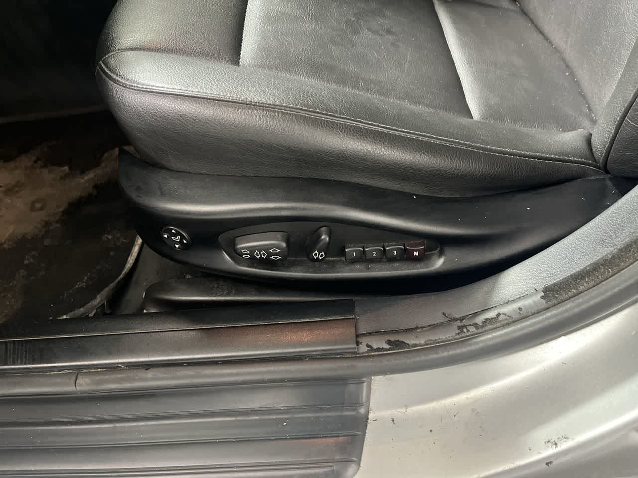 2005 BMW 3 Series 325i