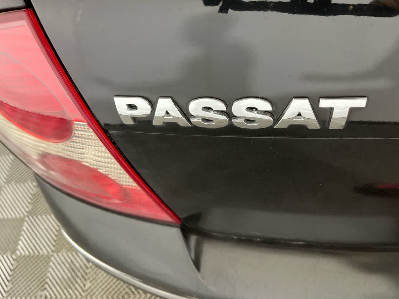 2004 Volkswagen Passat Sedan GLS