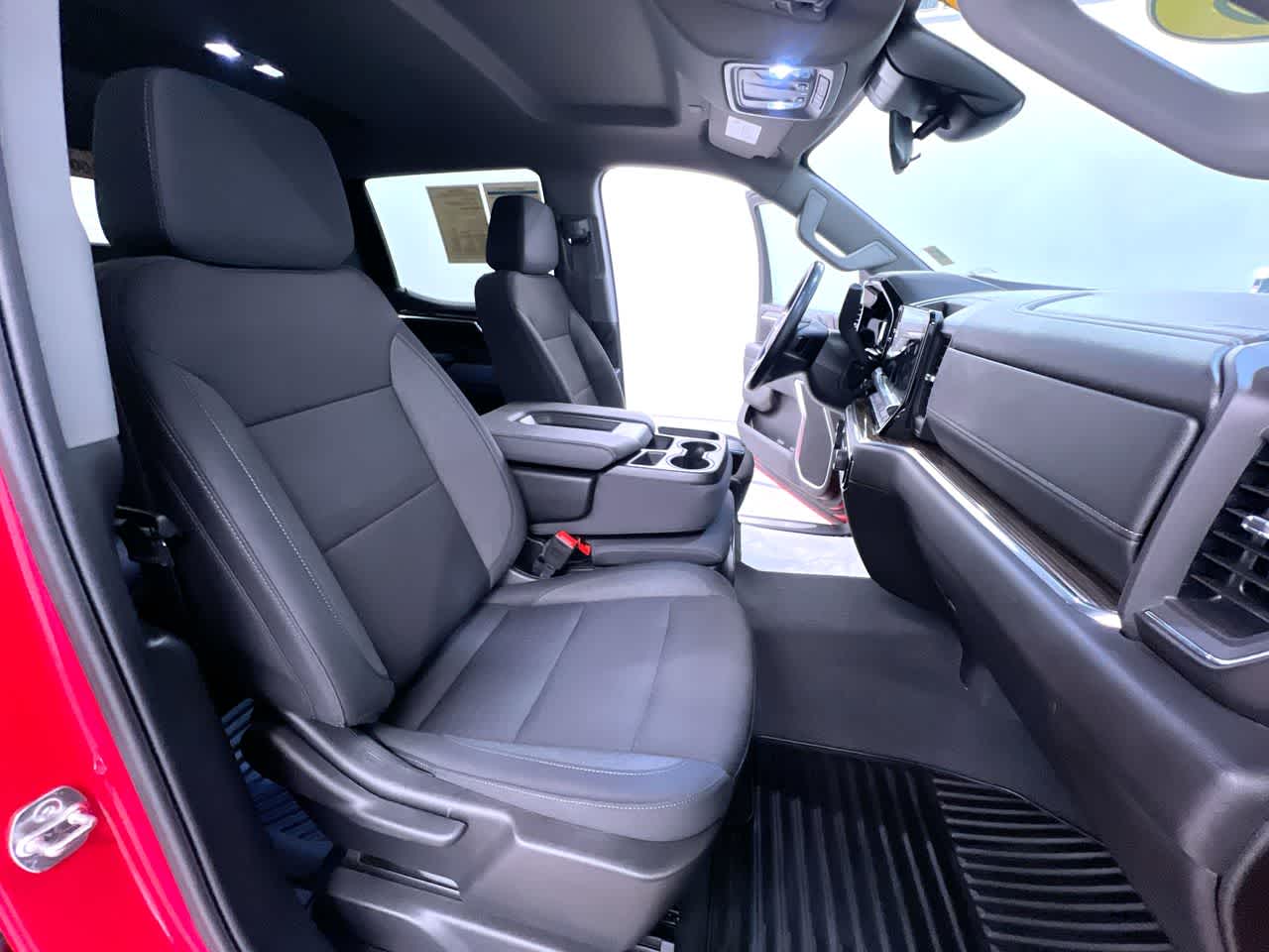 2025 Chevrolet Silverado 1500 LT (2FL)