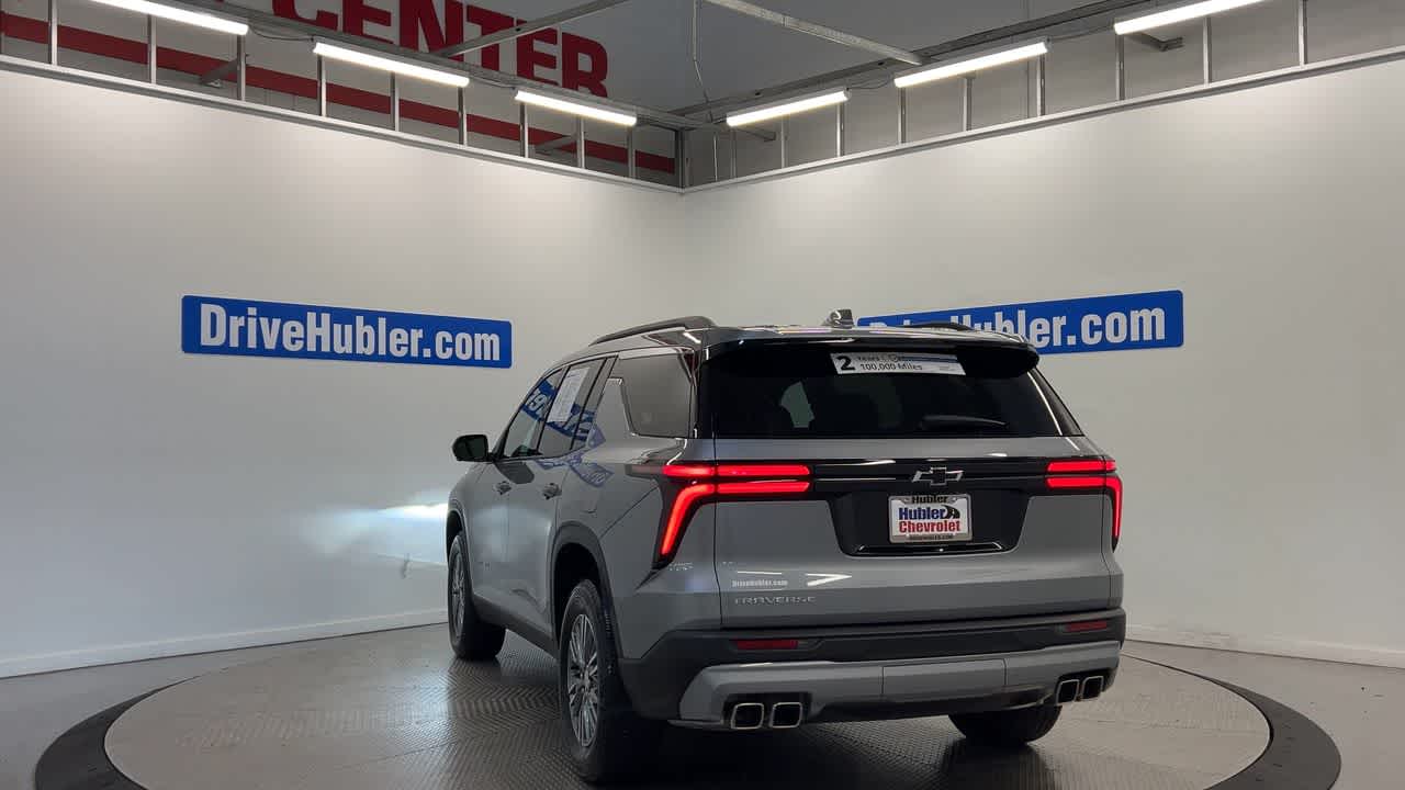 2025 Chevrolet Traverse LT