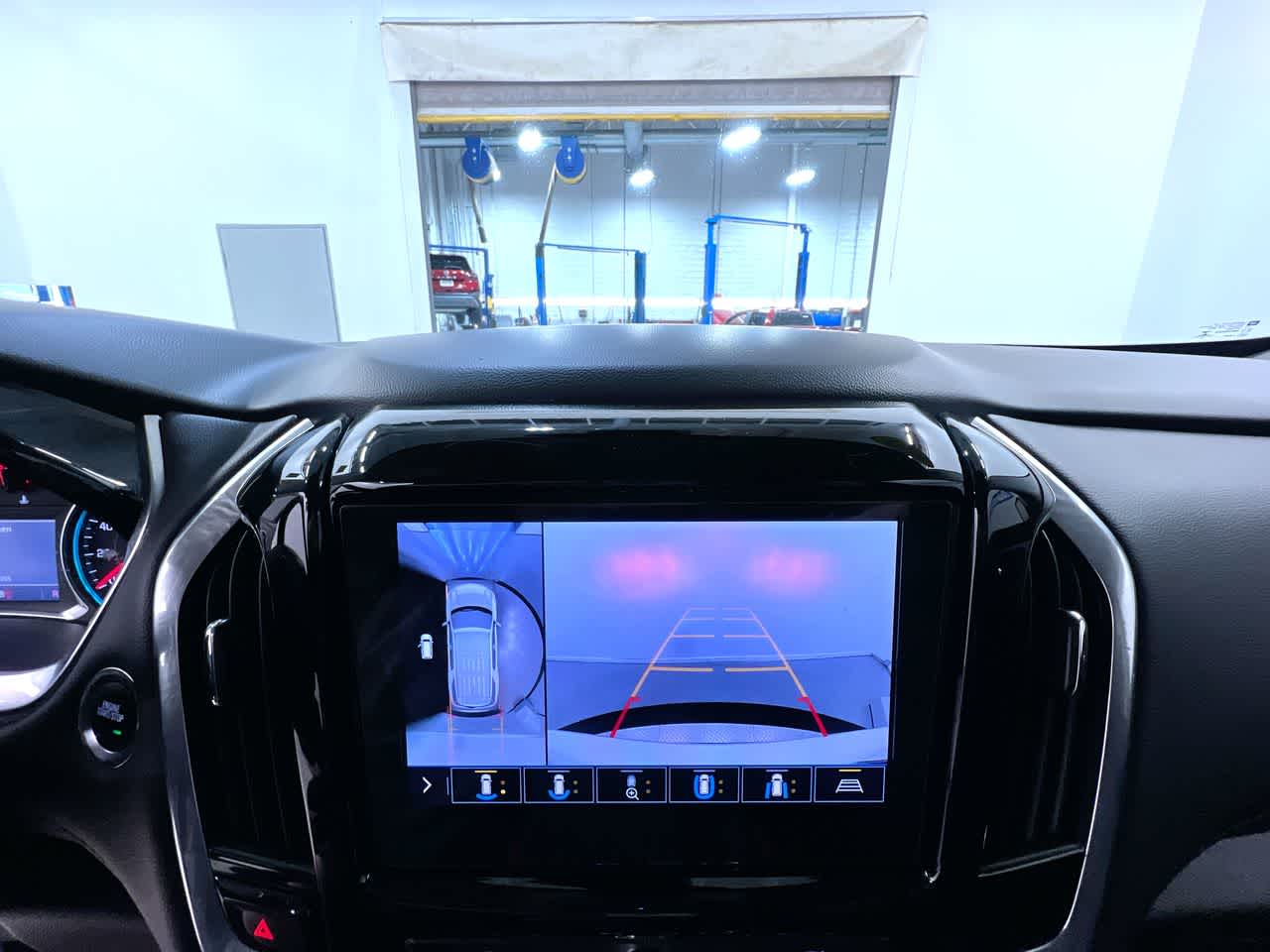 2020 Chevrolet Traverse RS