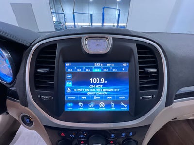 2013 Chrysler 300 Base