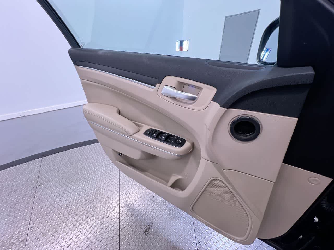 2013 Chrysler 300 Base