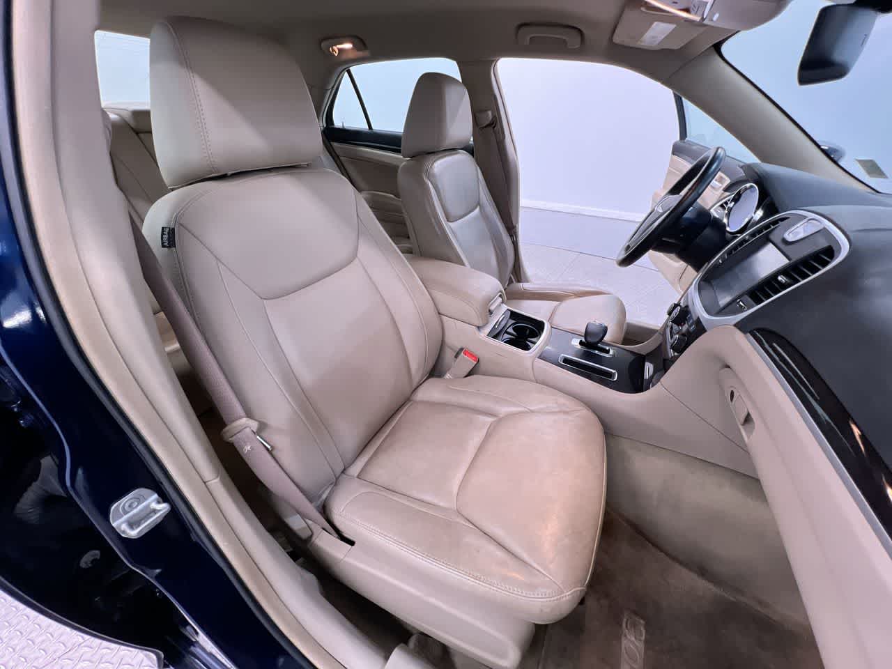 2013 Chrysler 300 Base