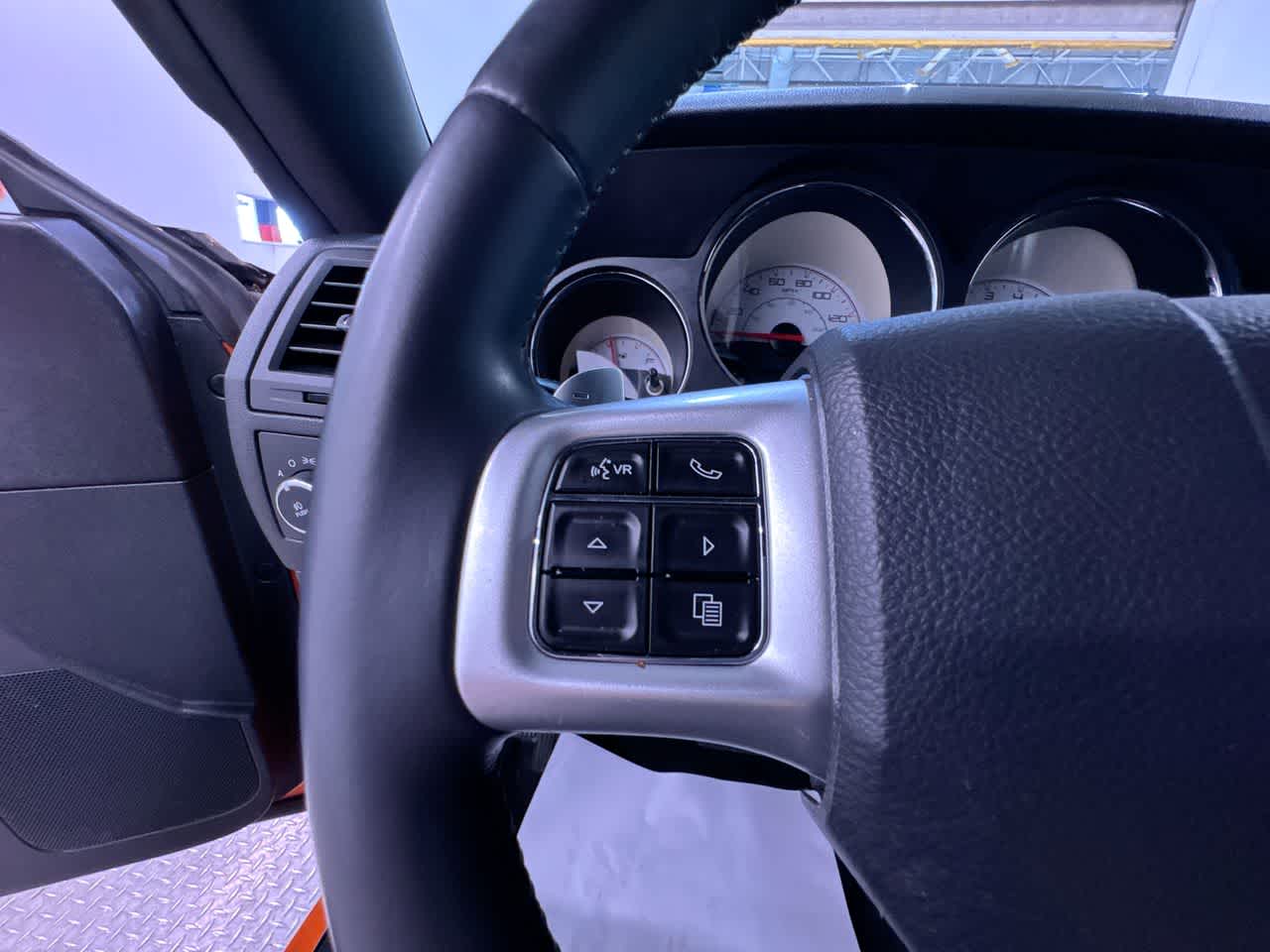 2014 Dodge Challenger SXT Plus