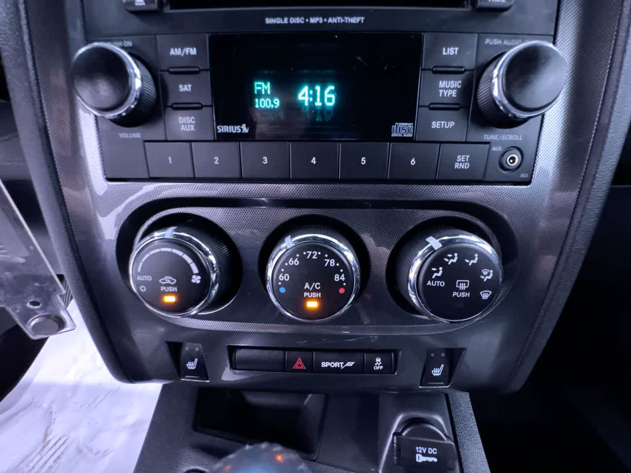 2014 Dodge Challenger SXT Plus