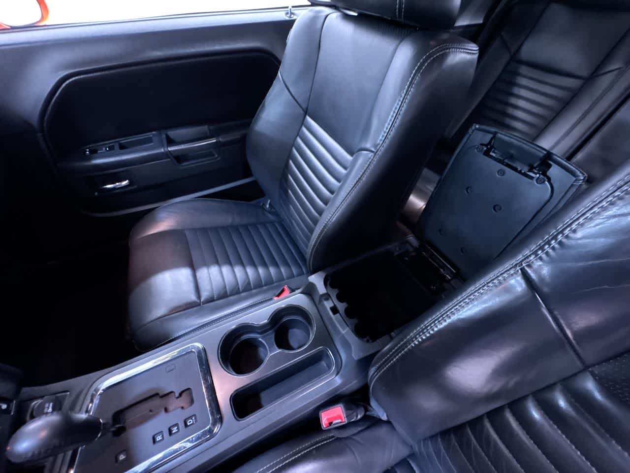 2014 Dodge Challenger SXT Plus