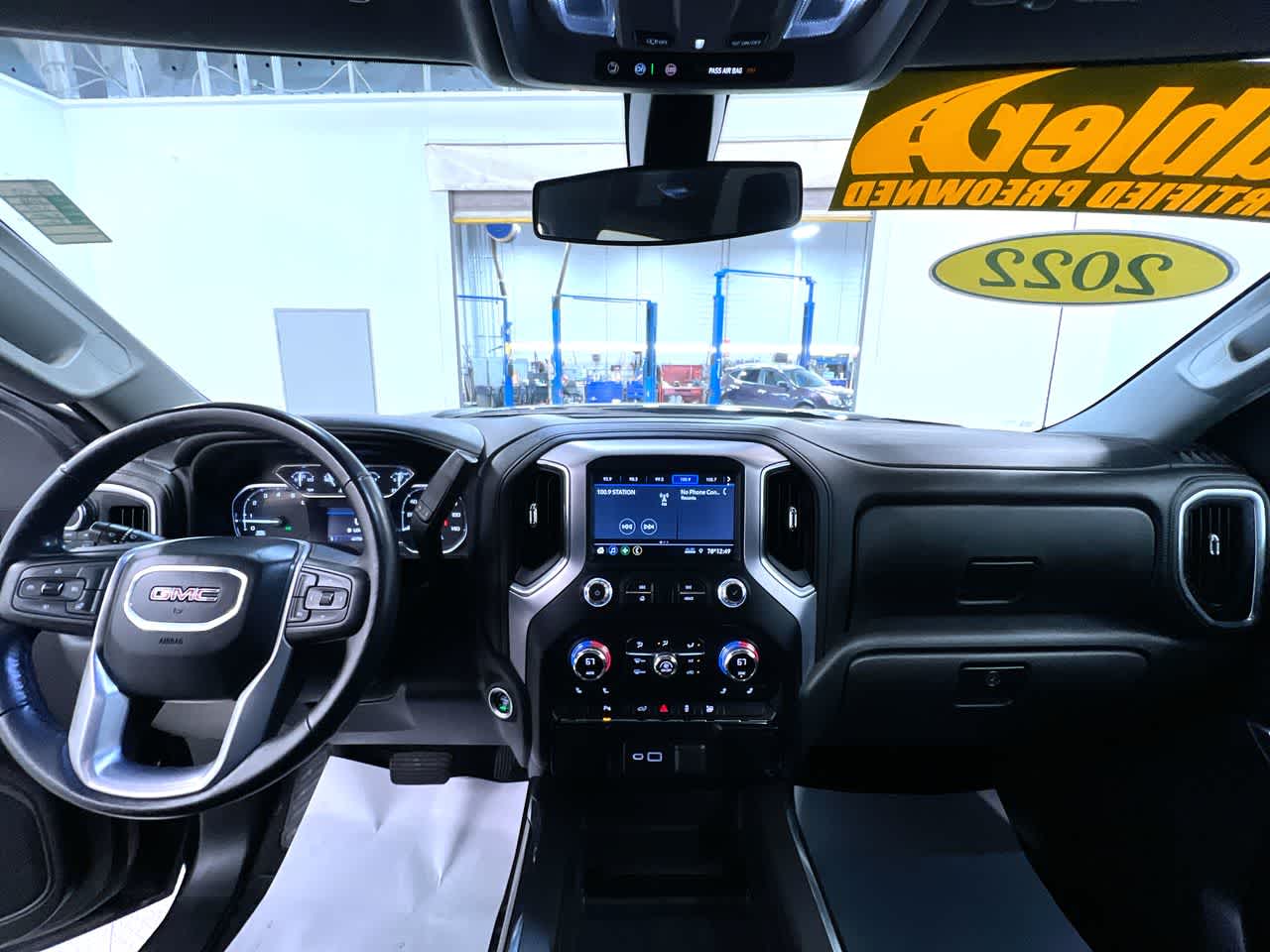 2022 GMC Sierra 1500 Limited Elevation