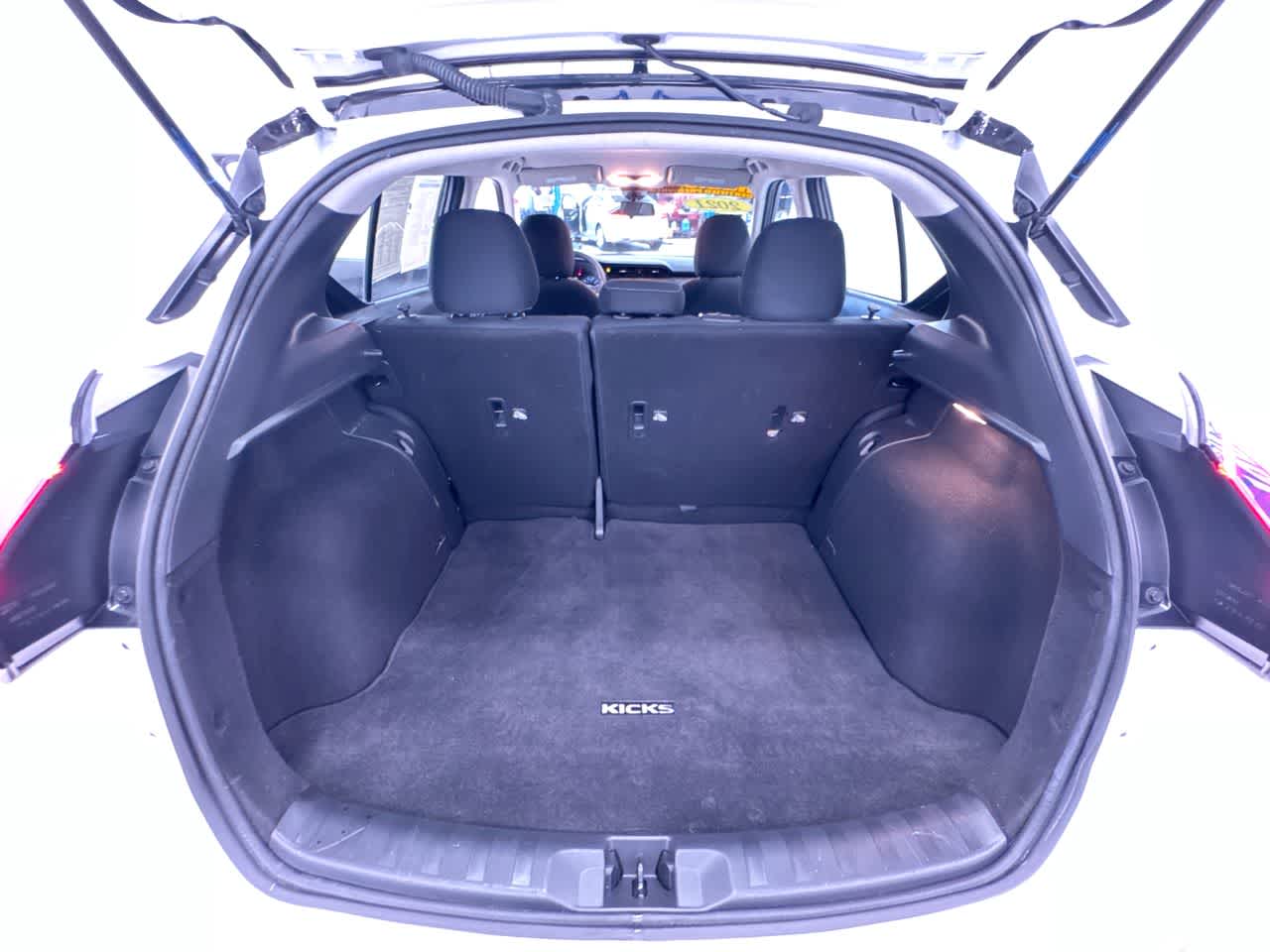 2021 Nissan Kicks SV