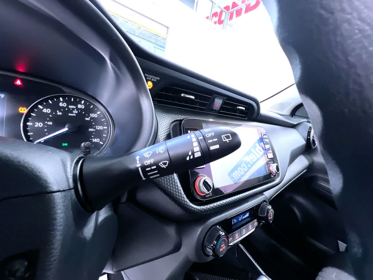 2022 Nissan Kicks SV