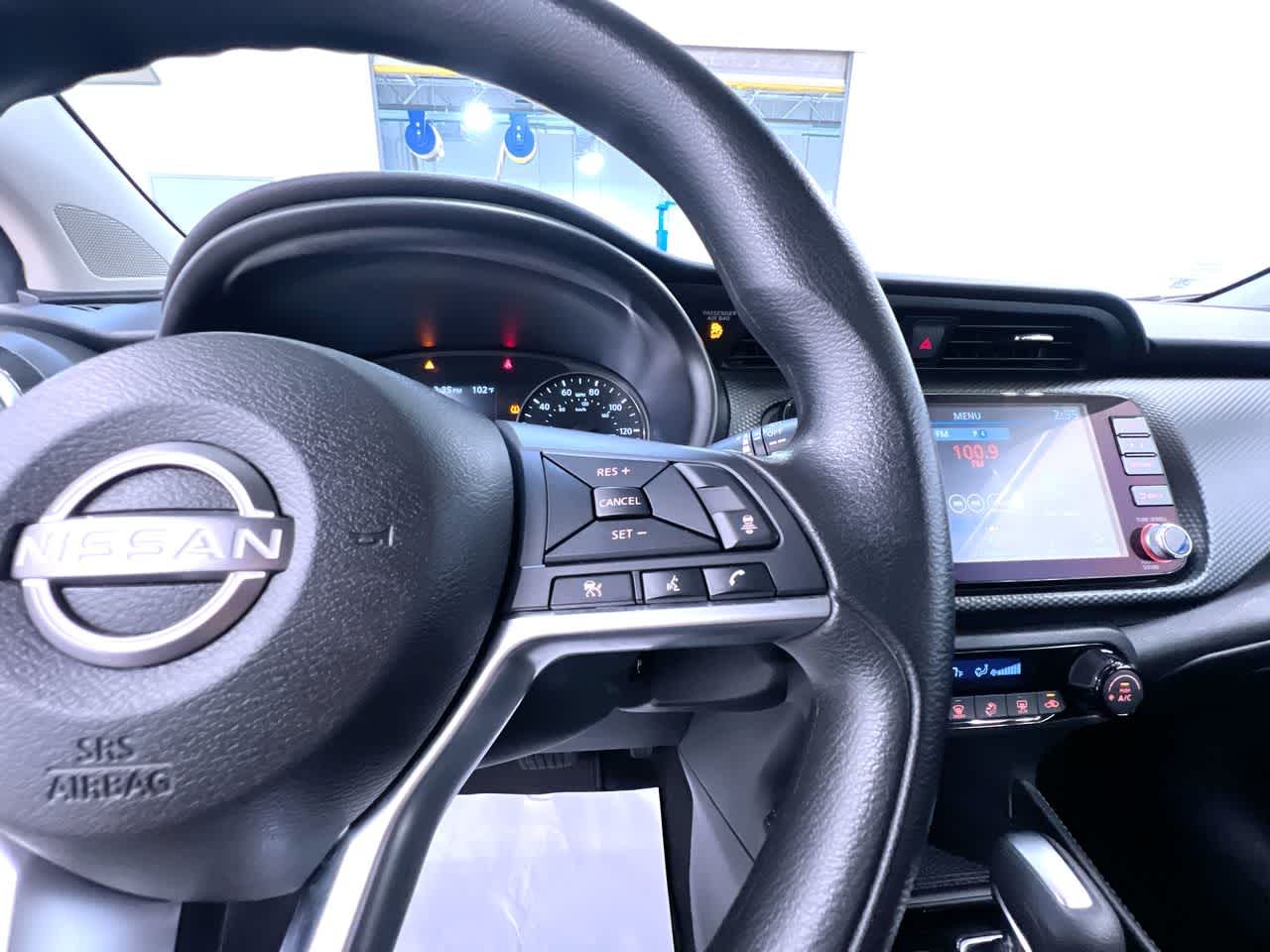 2022 Nissan Kicks SV