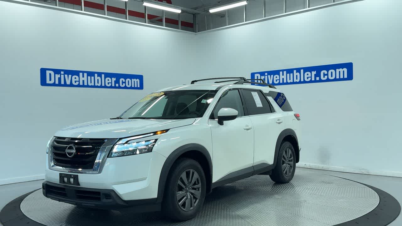 2022 Nissan Pathfinder SV