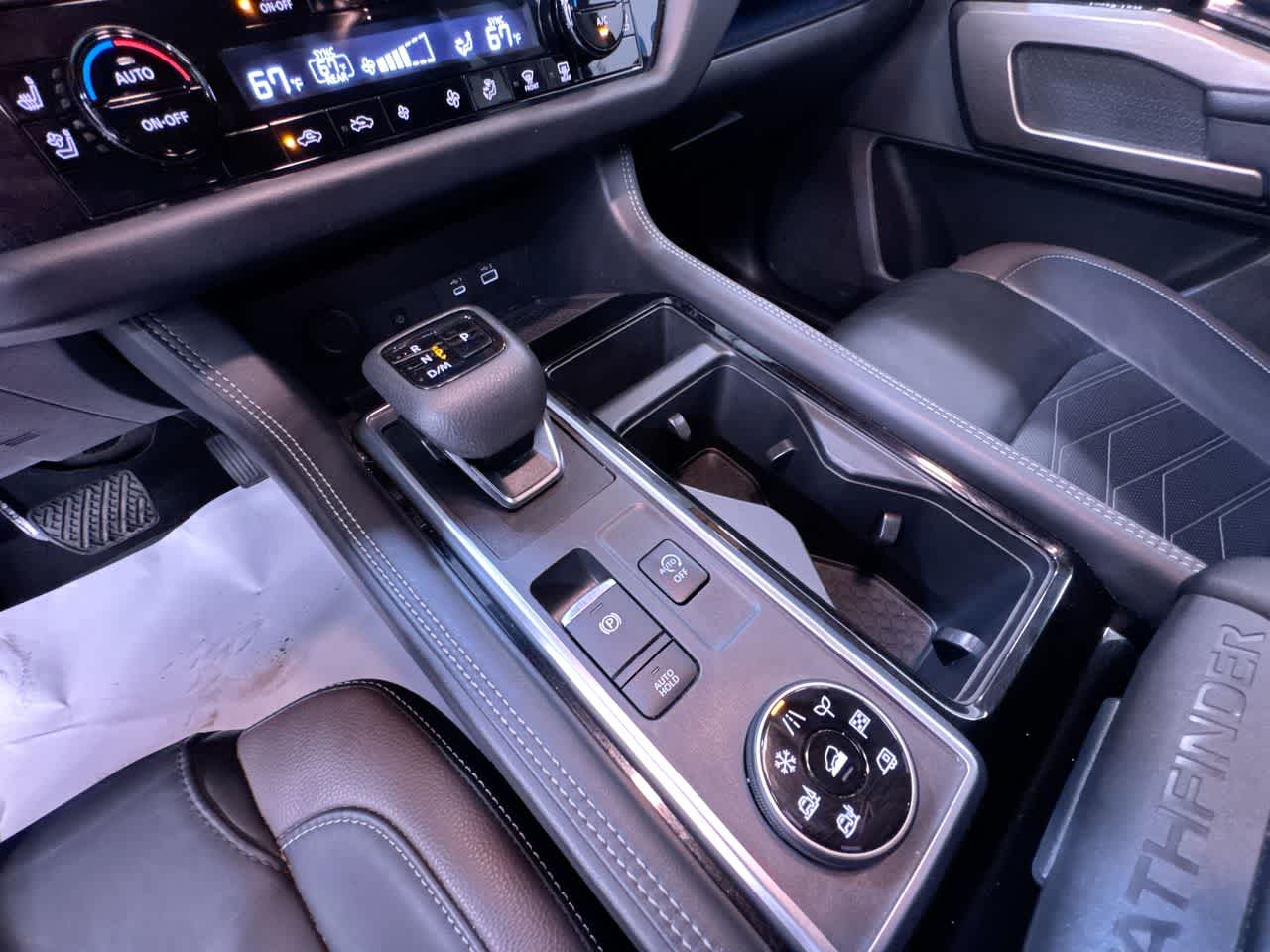 2022 Nissan Pathfinder Platinum