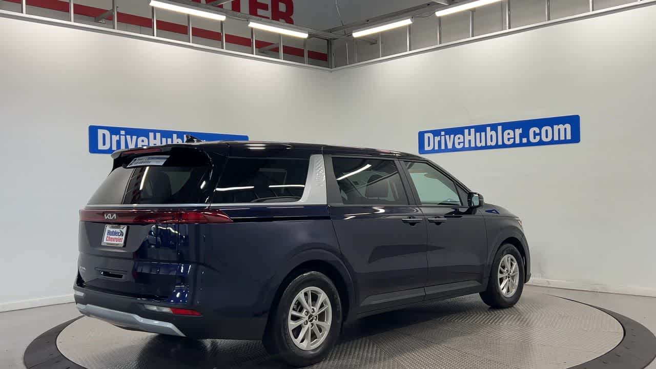 2024 Kia Carnival LX