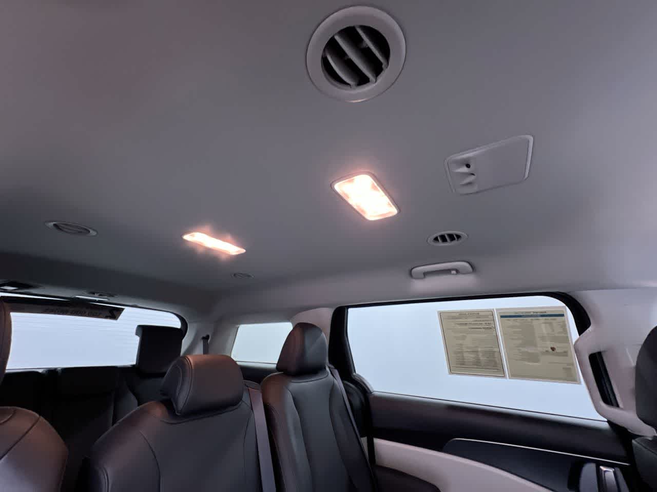 2024 Kia Carnival LX