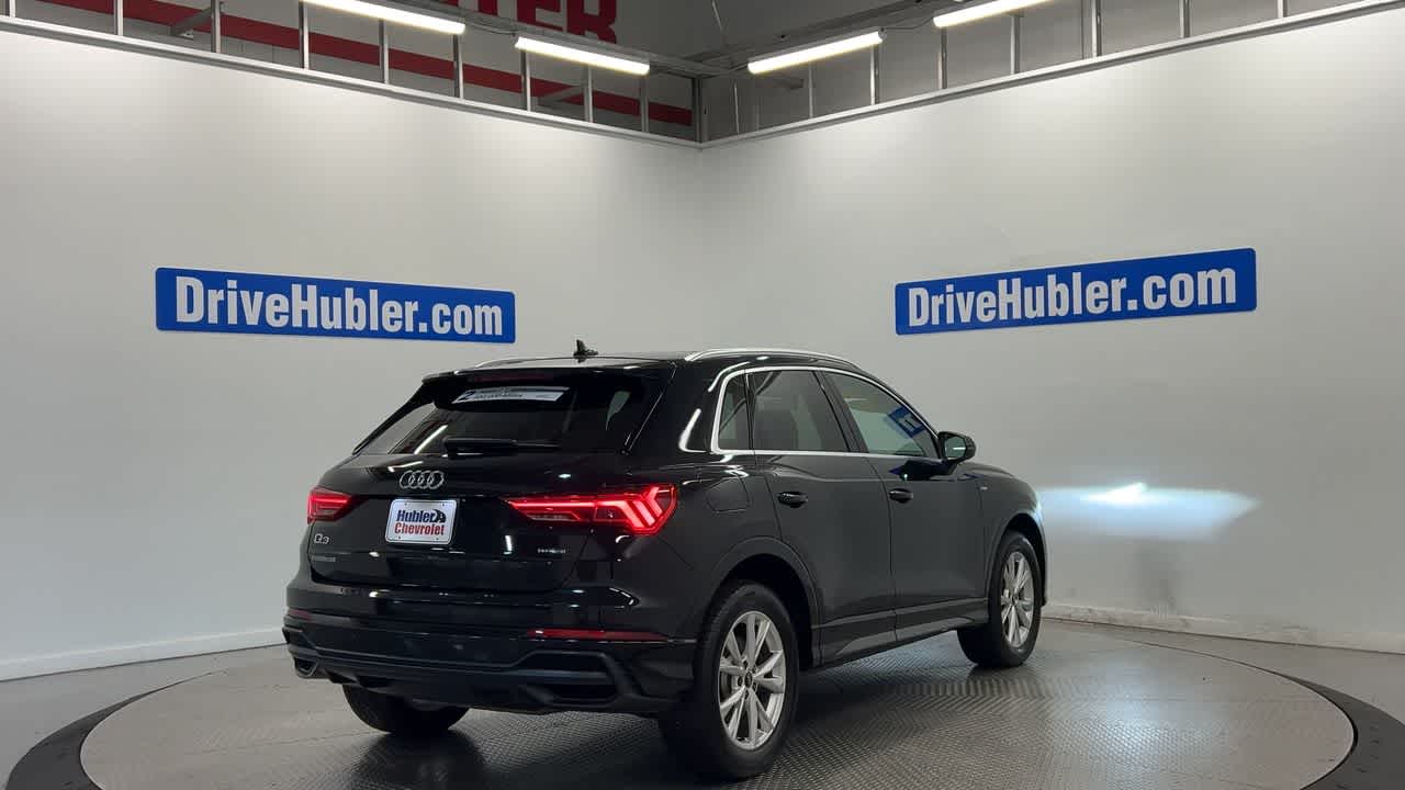 2021 Audi Q3 S line Premium