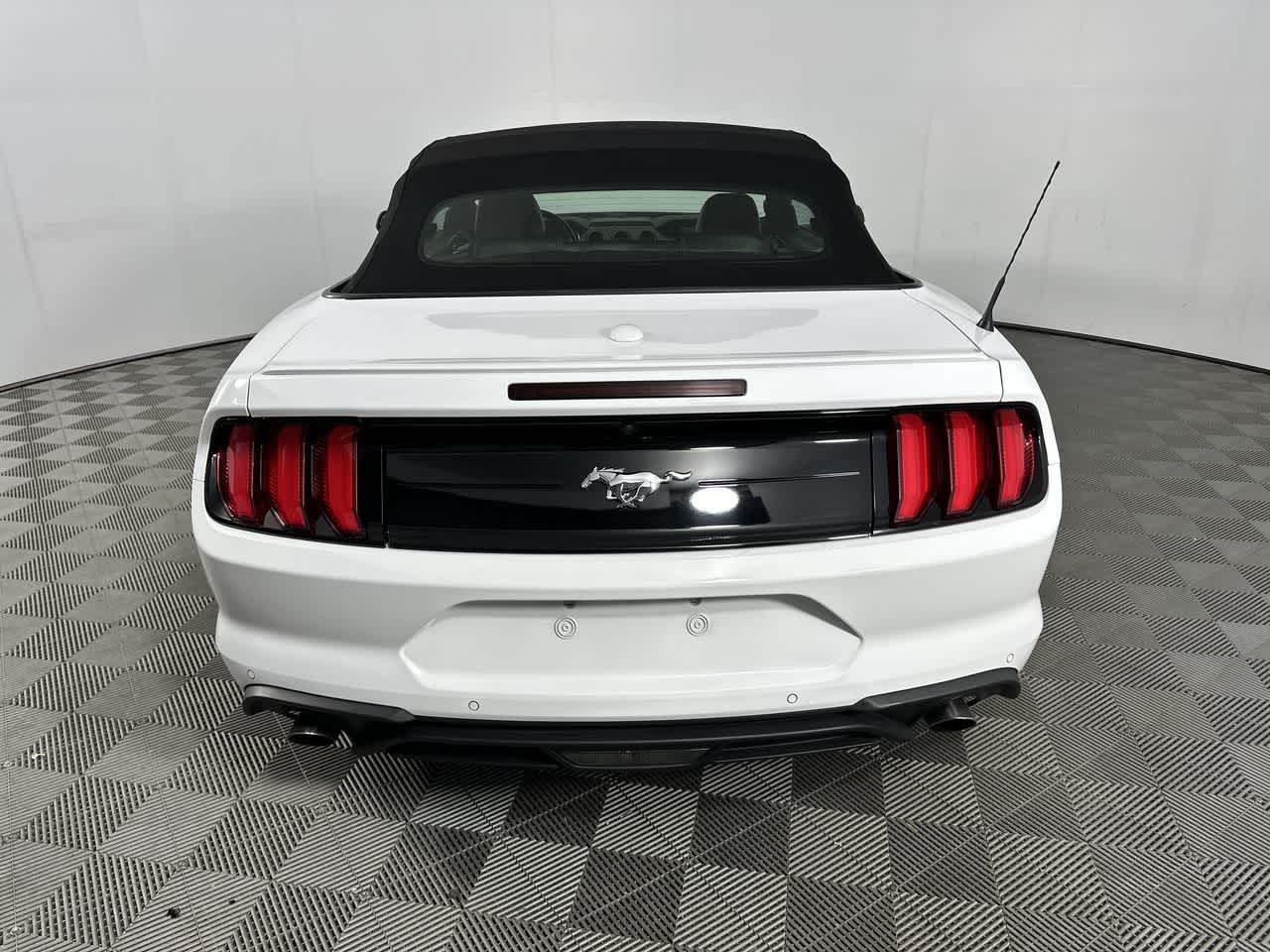 2023 Ford Mustang EcoBoost