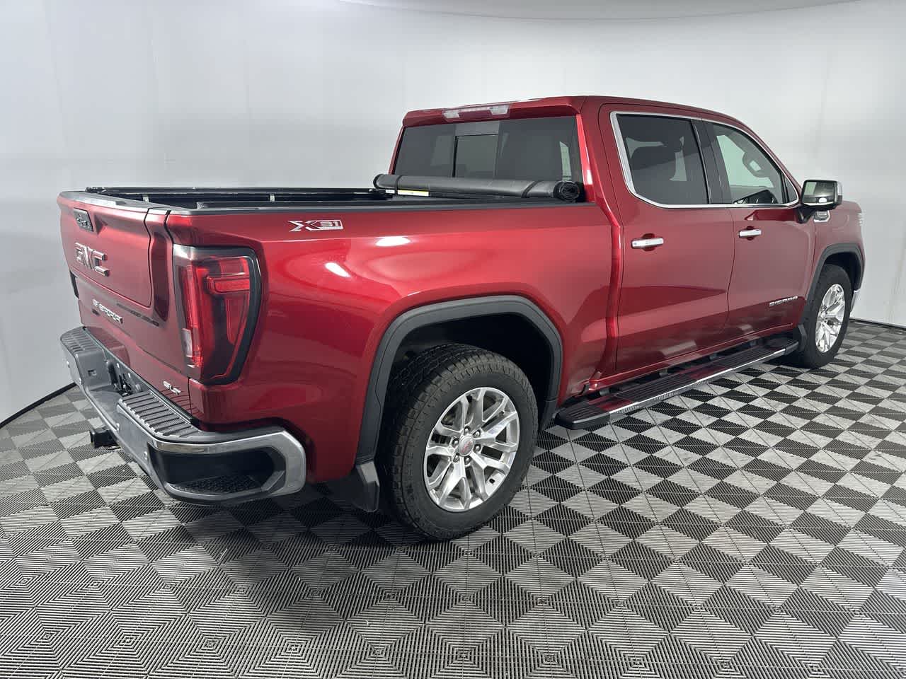 2021 GMC Sierra 1500 SLT