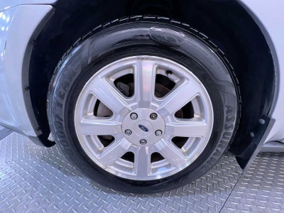 2009 Ford Taurus SE