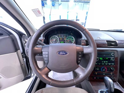 2009 Ford Taurus SE