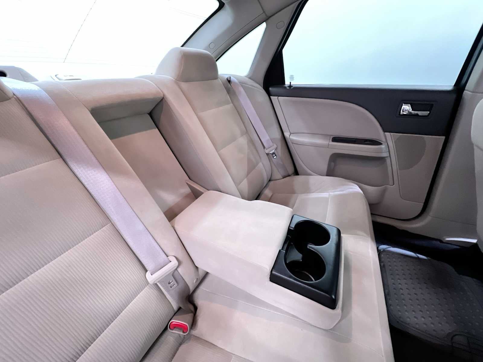 2009 Ford Taurus SE