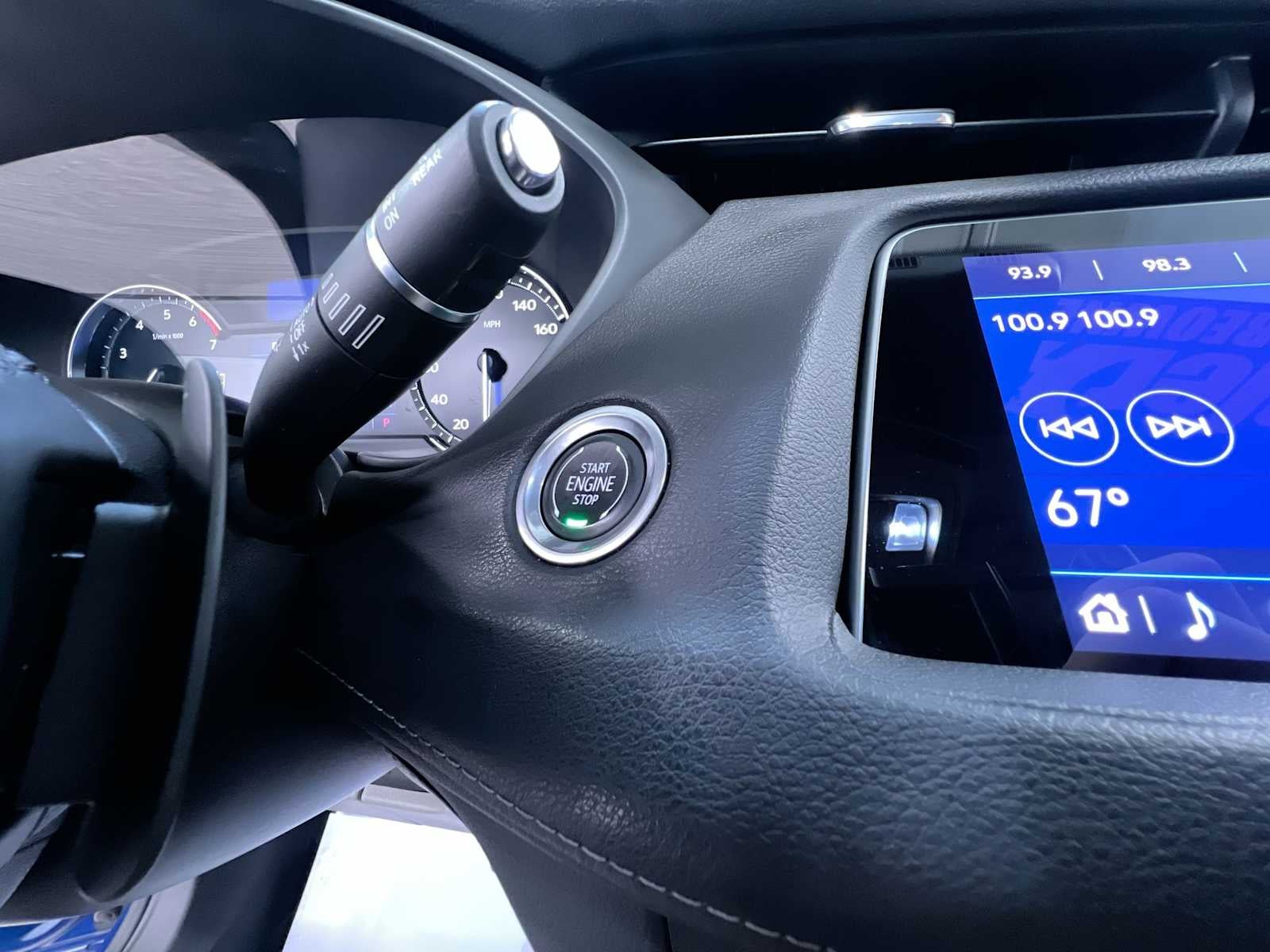 2021 Cadillac XT4 AWD Premium Luxury