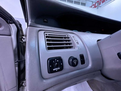 2000 Toyota Avalon XLS