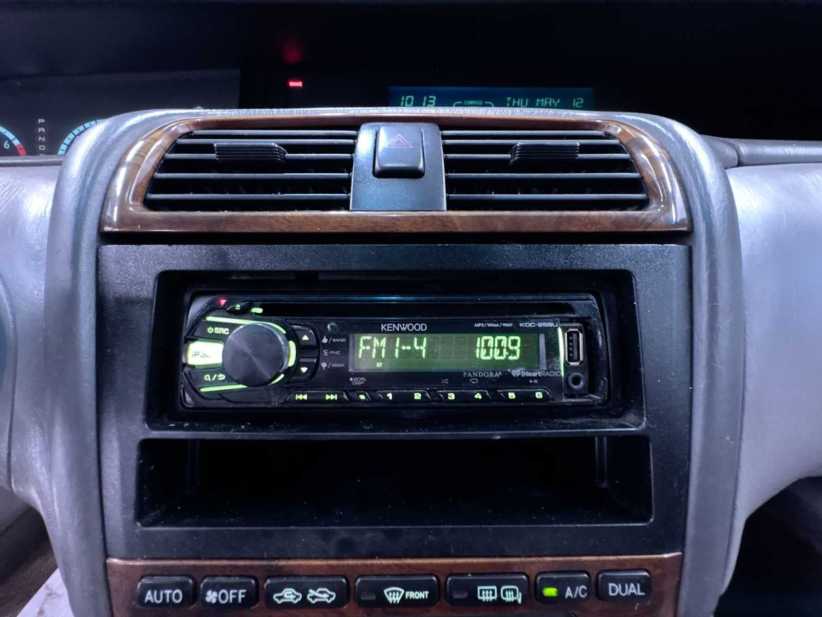 2000 Toyota Avalon XLS