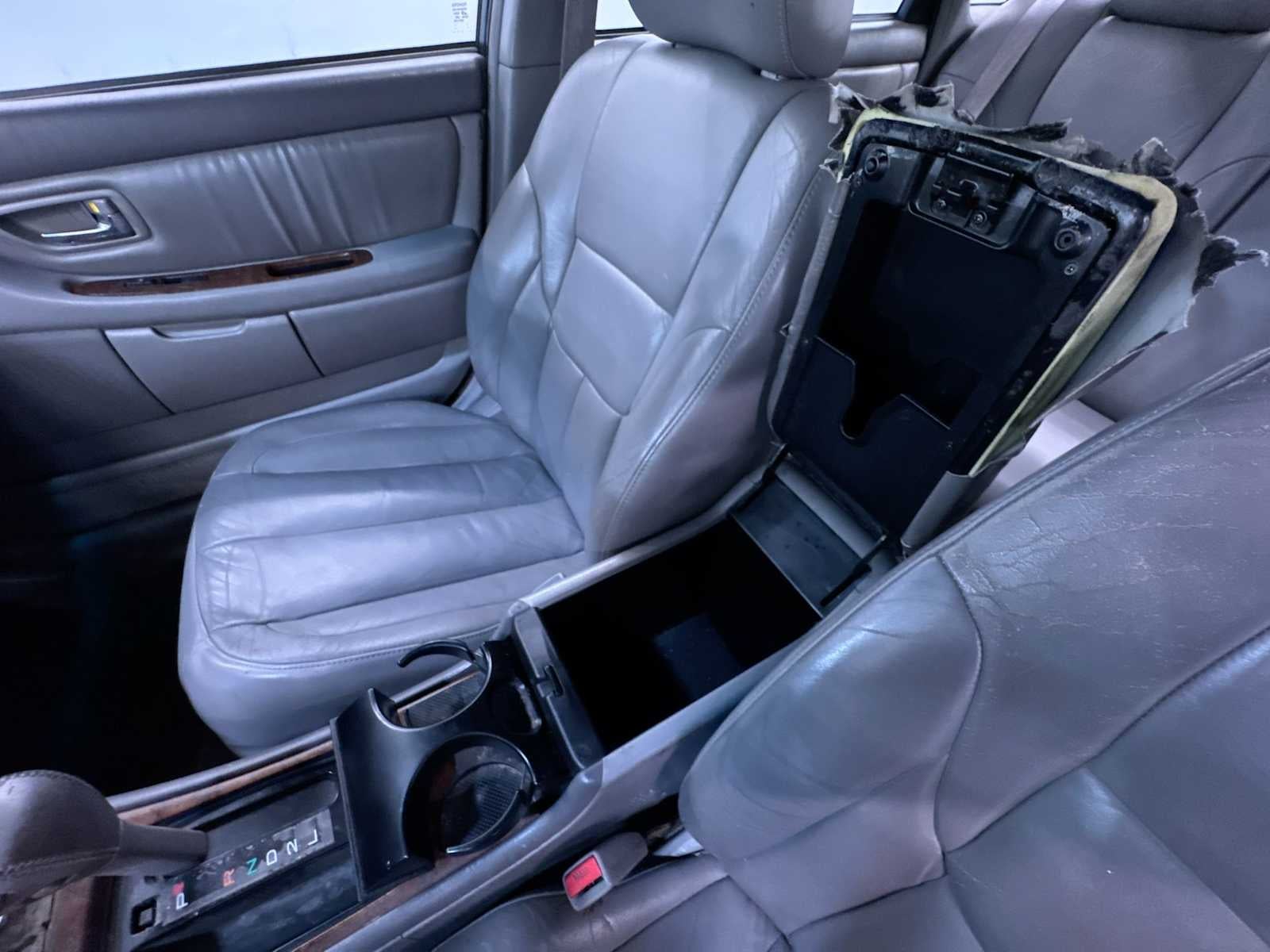 2000 Toyota Avalon XLS