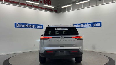 2025 Nissan Pathfinder SV