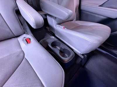 2025 Toyota Highlander Platinum