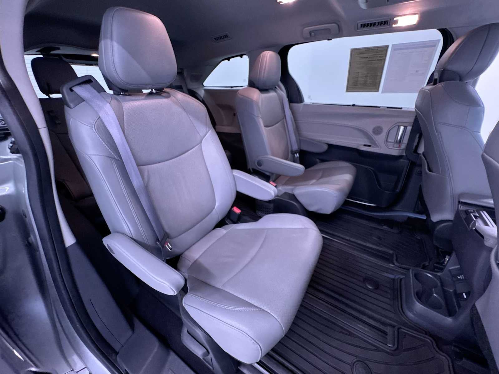 2023 Toyota Sienna Limited