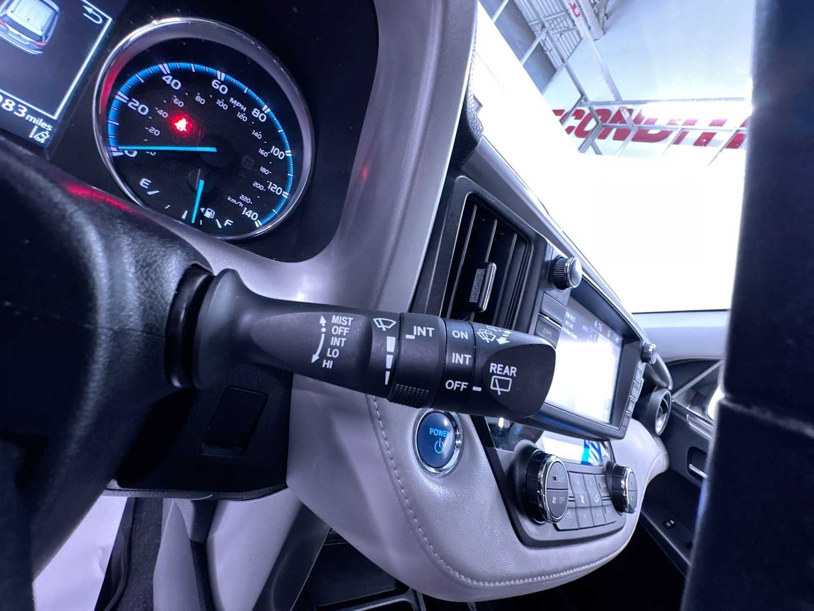 2017 Toyota RAV4 Hybrid XLE