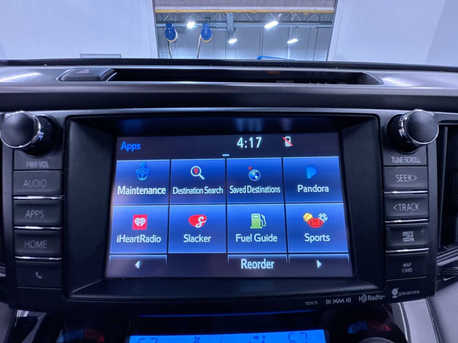 2017 Toyota RAV4 Hybrid XLE