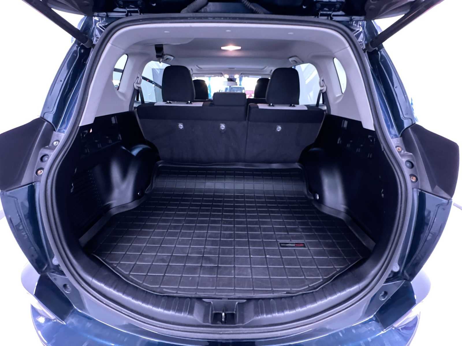 2017 Toyota RAV4 Hybrid XLE